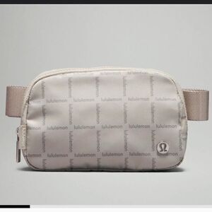 Lululemon In Store Everywhere Belt Bag Wordmark Grid Mini Raw Linen NWT NEW